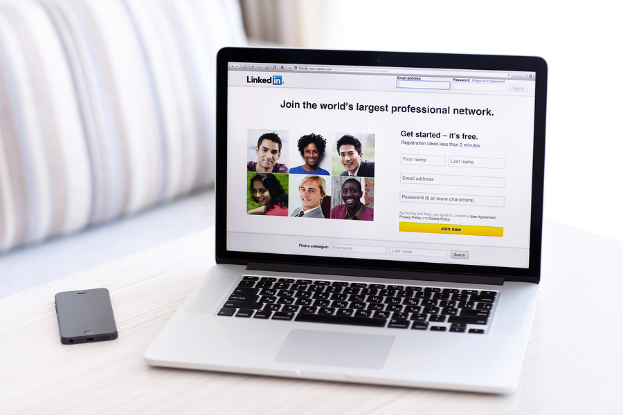 2 Reasons Why Your Recruiters Need to be Active on LinkedIn